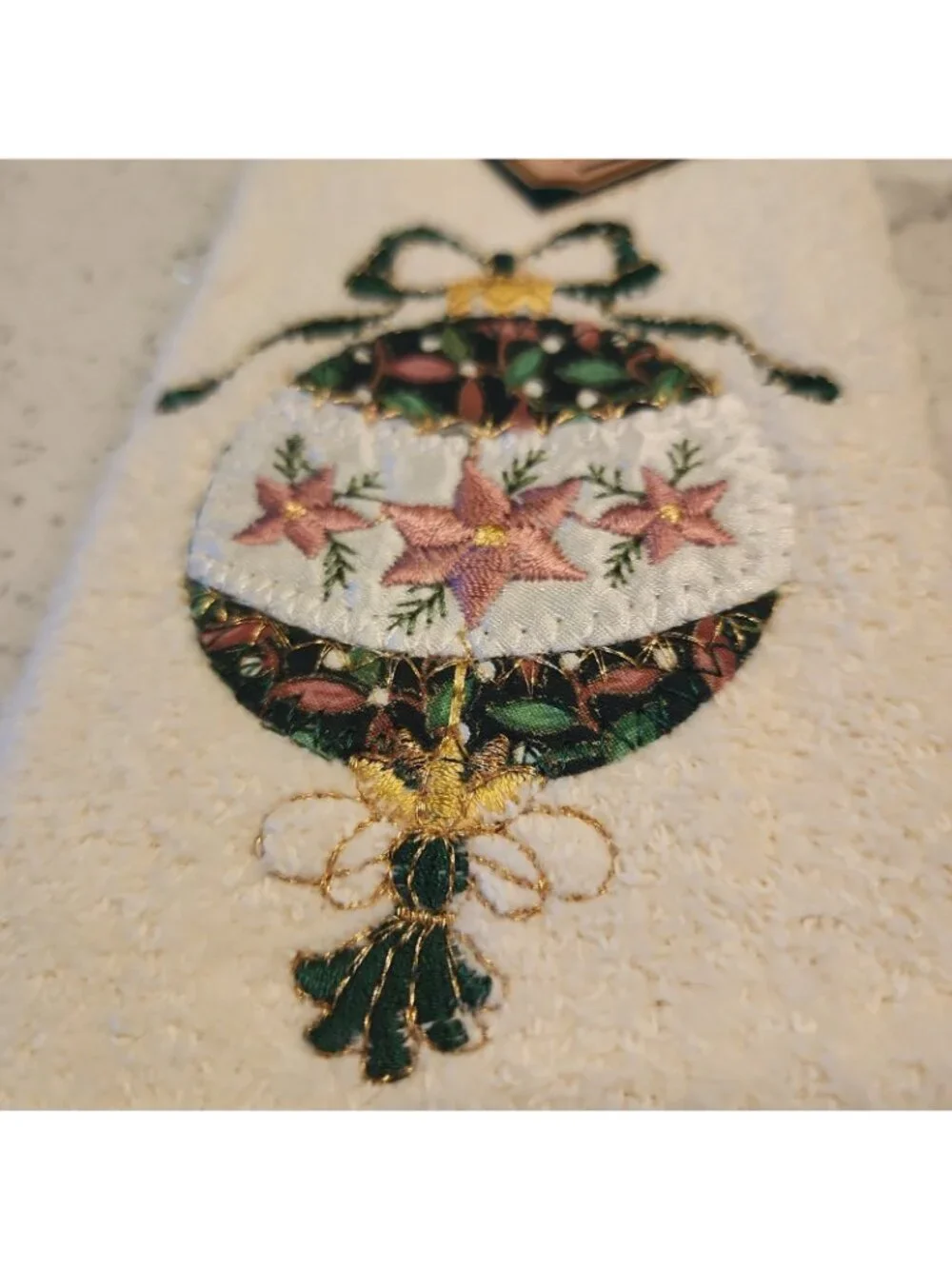 NWT Cannon Victorian Vintage Fingertip Towel Ivory Christmas Ornament Santa